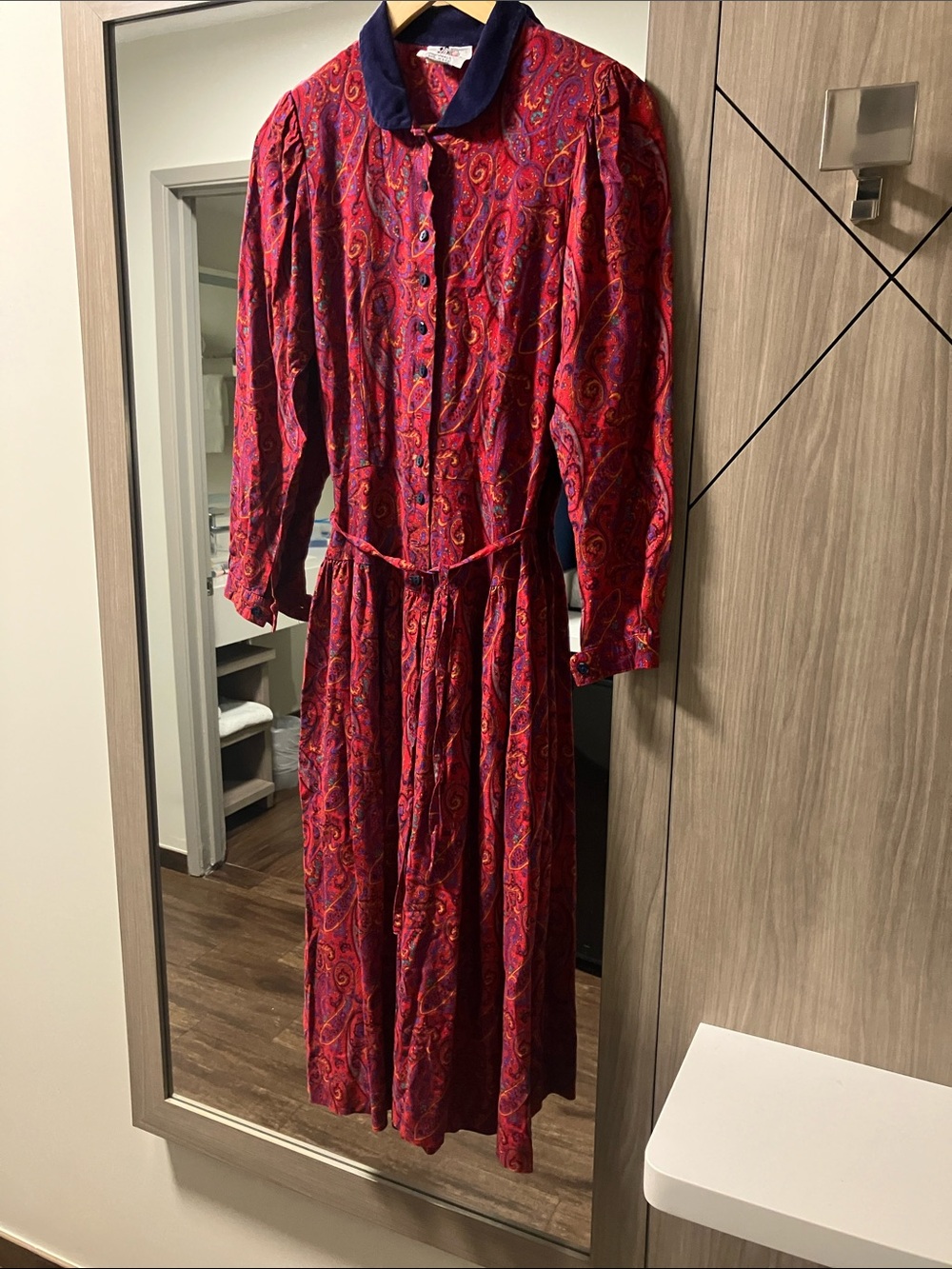 Vintage Lanz Rayon Red Paisley Collared Women's Dress